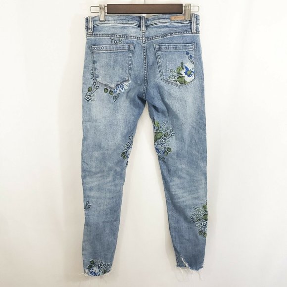 Blank Nyc Floral Embroidered Raw Hem Skinny Jeans - Picture 3 of 7